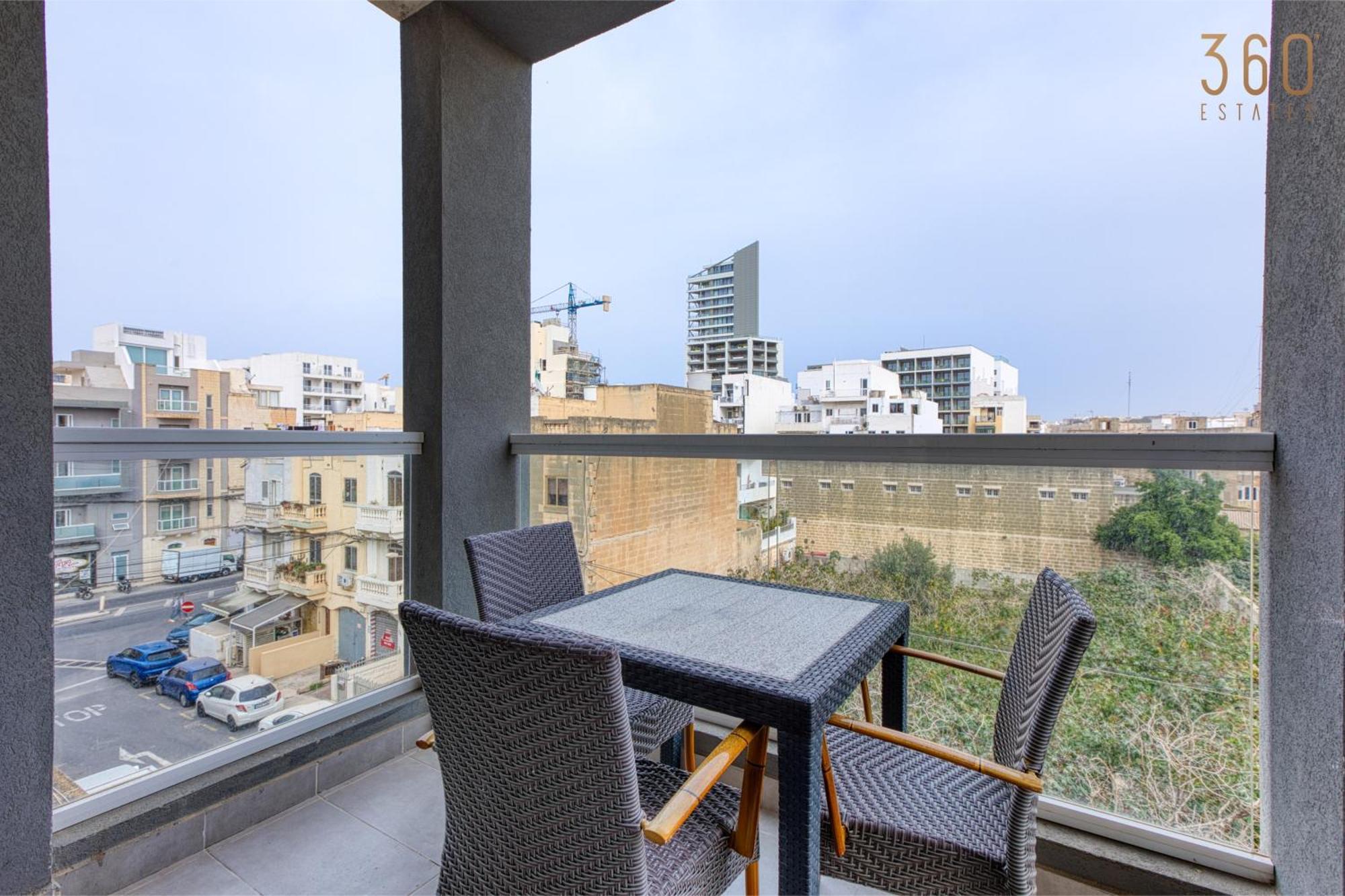 A Lovely 3 Bedroom, 3 Baths Home In The Centre Of Gzira By 360 Estates Экстерьер фото